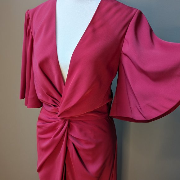 Keepsake Plunge Neckline Gown - Picture 5 of 12